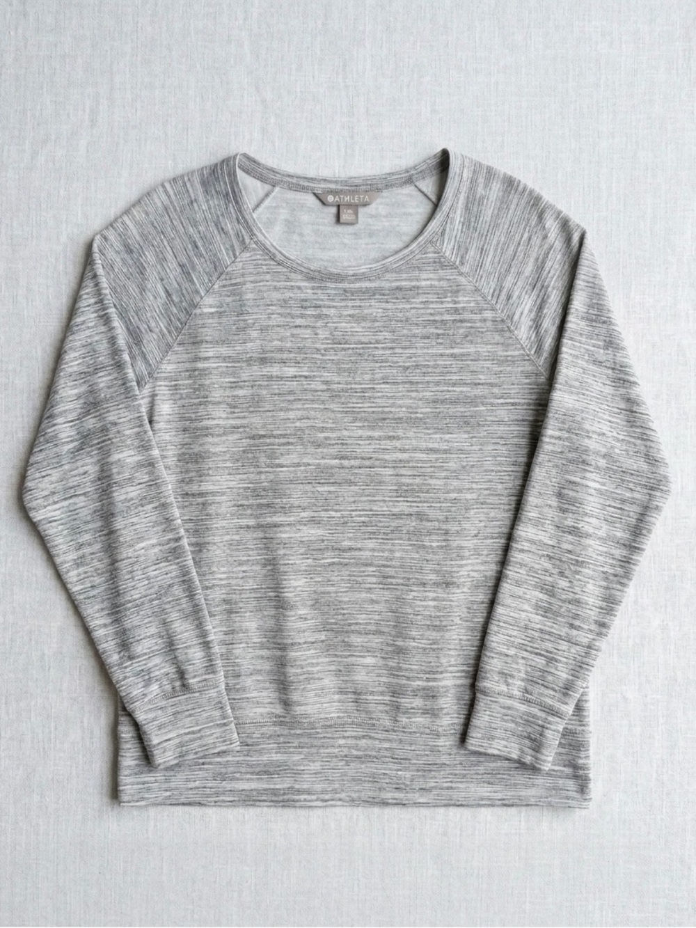 Athleta Grey Heathered Space-Dye Raglan Pullover Sweatshirt - Size Medium